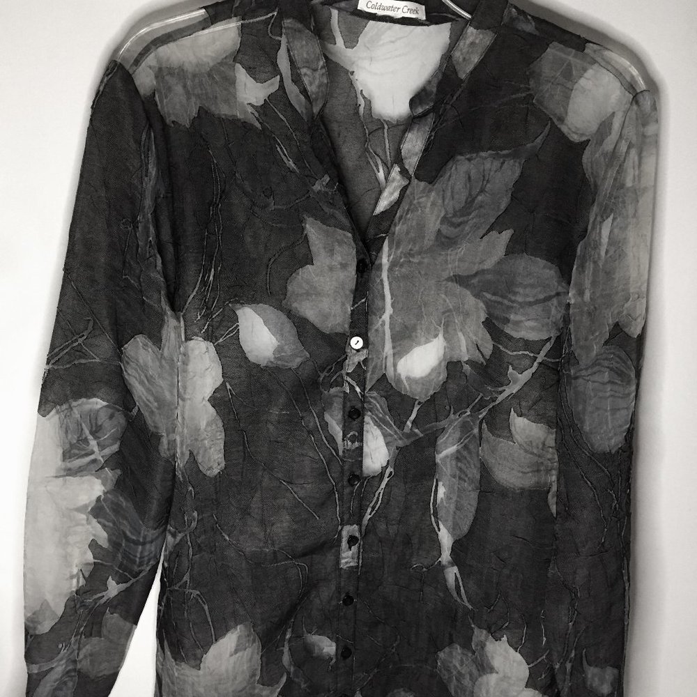 Coldwater Creek - Sheer Floral Print blouse. Size: Large, Colors: Blk/Gray/White